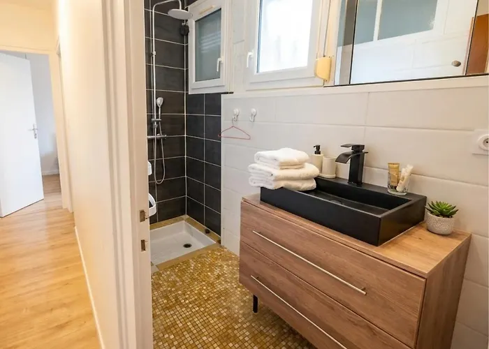 Vila Maison Plain Pied Hyper Centre Avec Veranda 5 Min A Pied 3